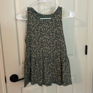American Eagle green floral top